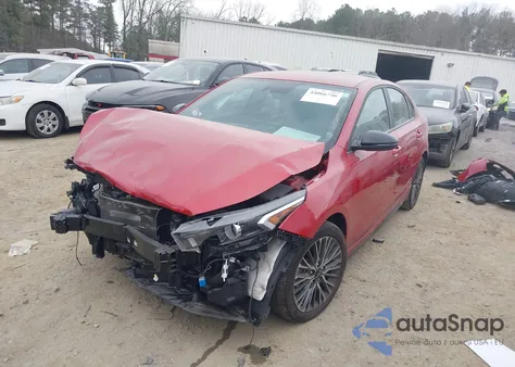 2024 Kia Forte Gt-Line z USA, uszkodzony, nr VIN 3KPF54AD6RE770437